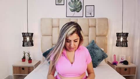 AdharaSmithh online show from January 2025 10:22:01 PM