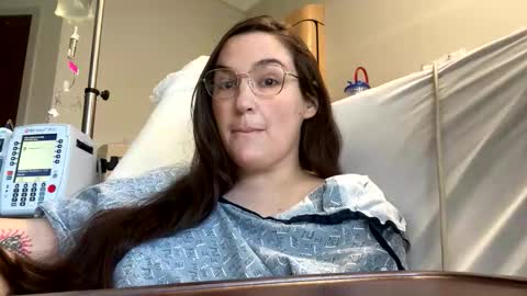 adobe_angel304 online show from April 2026 05:44:01 PM