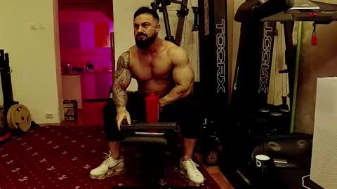 Adonis online show from October 2025 06:41:02 PM