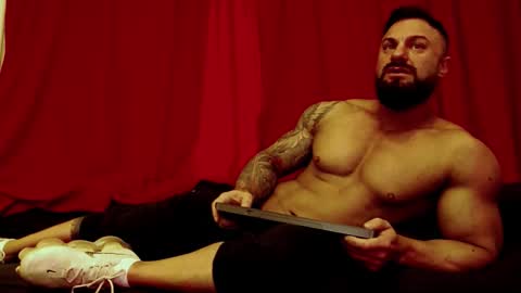 Adonis online show from November 2025 09:41:01 AM