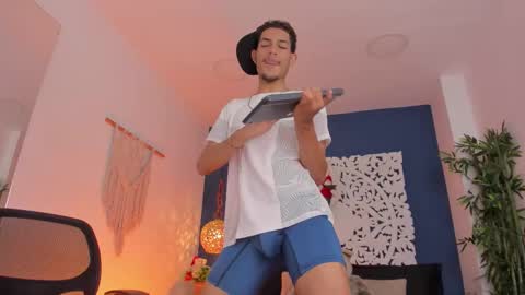 adonis_wb online show from November 2025 01:26:02 AM