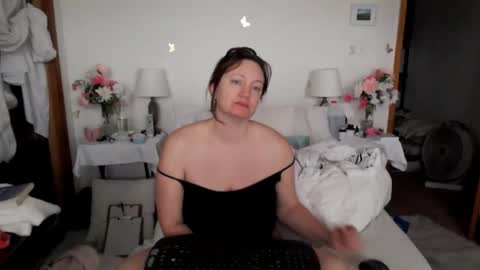 adorable22 online show from February 2026 02:27:01 PM