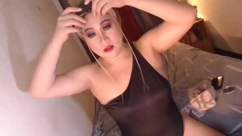 Snapshot of adorablekim69 chatting on April 2026 01:48:01 AM MsKim online show from April 2026 01:48:01 AM