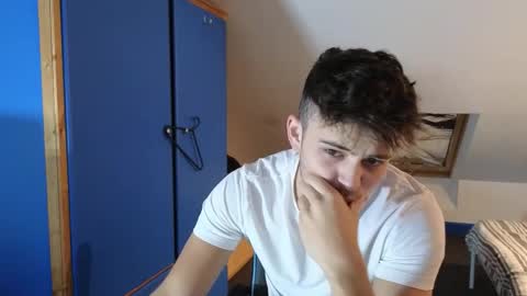 Snapshot of adr_twink chatting on October 2025 05:44:02 PM ADR Twink online show from October 2025 05:44:02 PM