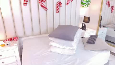 ANDREA PEREZ online show from December 2025 11:34:02 PM