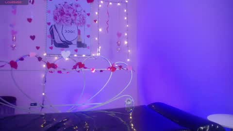 Adri  online show from February 2025 06:52:02 AM