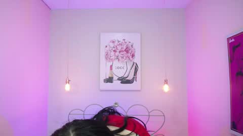 Snapshot of adri_gomez_1 chatting on April 2026 12:07:01 PM Adri online show from April 2026 12:07:01 PM