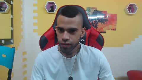 Snapshot of adri_sexboy chatting on December 2024 01:00:01 PM adri_sexboy online show from December 2024 01:00:01 PM