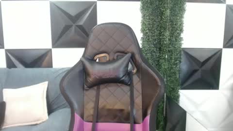 Snapshot of adri_sexboy chatting on January 2025 03:33:02 PM adri_sexboy online show from January 2025 03:33:02 PM