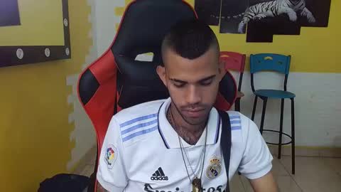 Snapshot of adri_sexboy chatting on February 2025 12:29:02 PM adri_sexboy online show from February 2025 12:29:02 PM