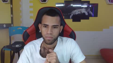 Snapshot of adri_sexboy chatting on March 2025 03:29:02 PM adri_sexboy online show from March 2025 03:29:02 PM