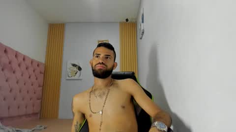 adri_sexboy229 online show from October 2025 07:26:02 AM