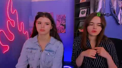 Snapshot of adri_sky chatting on August 2026 01:05:01 PM adri_sky online show from August 2026 01:05:01 PM