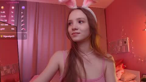 Snapshot of adria_arjona chatting on June 2026 07:50:02 AM Eva online show from June 2026 07:50:02 AM