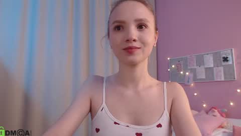 Snapshot of adria_arjona chatting on July 2026 01:12:01 AM Eva online show from July 2026 01:12:01 AM