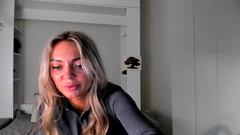 Snapshot of adriana_coy_ chatting on January 2025 12:17:01 PM Adriana online show from January 2025 12:17:01 PM