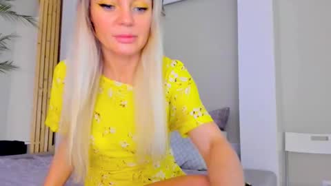Snapshot of adriana_coy_ chatting on February 2025 02:48:02 PM Adriana online show from February 2025 02:48:02 PM