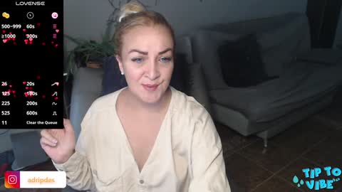 Adriana Paredes  online show from January 2025 12:16:01 PM