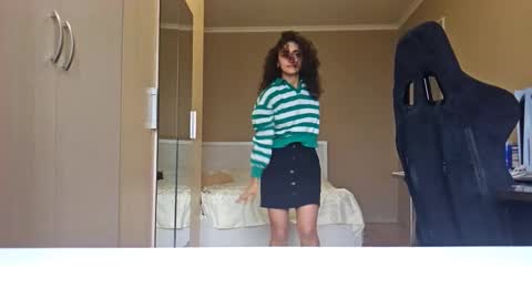 Snapshot of adrianasegrest chatting on December 2025 07:47:01 AM adrianasegrest online show from December 2025 07:47:01 AM