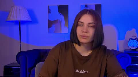 AdrianaTores online show from June 2026 06:19:01 PM