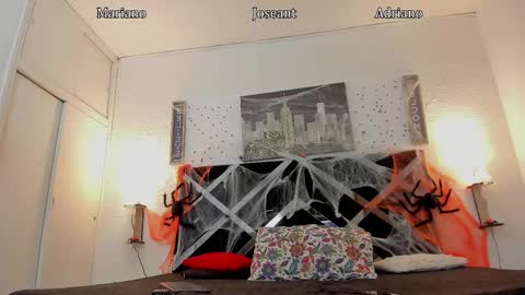 Adrian online show from October 2025 04:49:02 AM