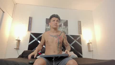 Adrian online show from November 2025 03:07:01 AM