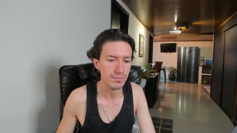 Adrian Williams online show from November 2025 09:28:01 PM