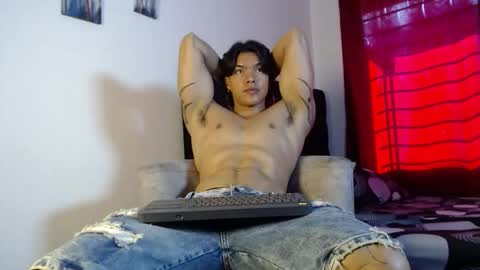 adriel_escalante online show from December 2025 07:53:02 PM