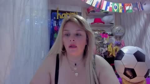 adriiana_fox_ online show from June 2026 11:07:02 PM