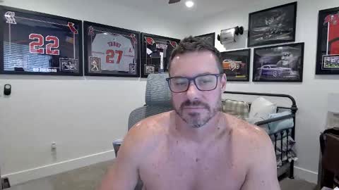 Snapshot of adventrs_fun chatting on May 2026 05:42:02 PM adventrs_fun online show from May 2026 05:42:02 PM