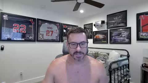 Snapshot of adventrs_fun chatting on May 2026 08:50:02 PM adventrs_fun online show from May 2026 08:50:02 PM