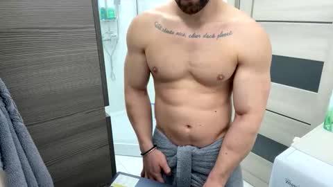 Mrrfitt online show from December 2025 02:33:01 PM