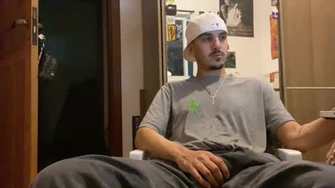 Luci online show from October 2025 02:22:02 AM