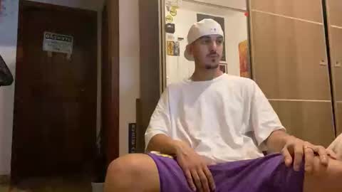 Luci online show from November 2025 02:55:02 AM