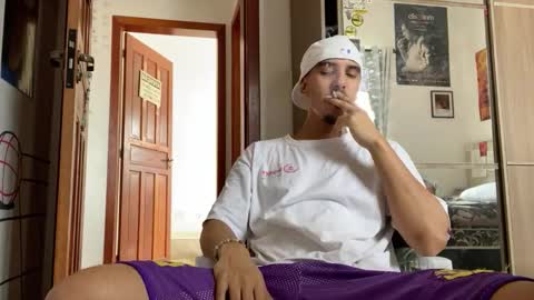 Luci online show from December 2025 06:06:01 PM