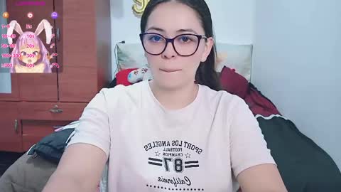 Snapshot of aeseelia chatting on June 2026 12:03:01 AM lia online show from June 2026 12:03:01 AM