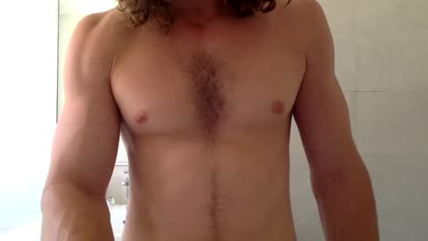 Snapshot of aestheticboy97 chatting on January 2025 01:13:01 AM Thore online show from January 2025 01:13:01 AM