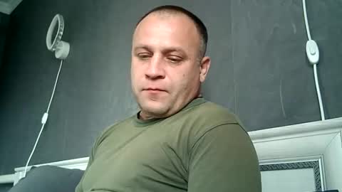 Sasha online show from November 2025 07:30:01 AM