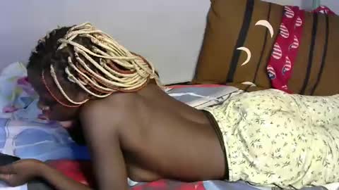 Snapshot of african_berries chatting on December 2024 04:31:02 AM african berries online show from December 2024 04:31:02 AM