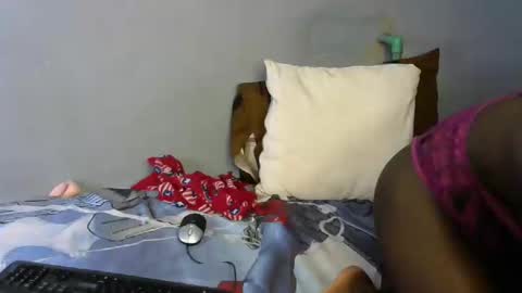 Snapshot of african_berries chatting on December 2024 04:49:01 PM african berries online show from December 2024 04:49:01 PM