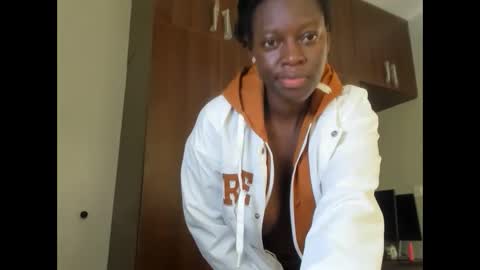 Leah online show from February 2025 06:28:01 AM