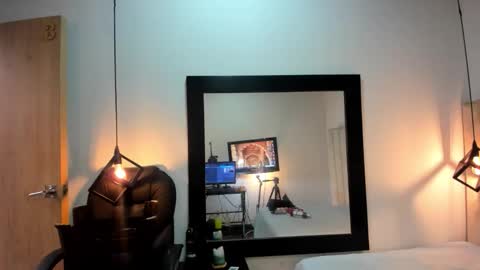 Afrodita online show from November 2025 01:39:01 PM