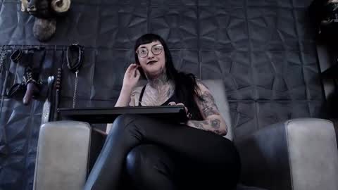 Snapshot of agata_darkness chatting on December 2025 08:35:01 PM Miss Agata online show from December 2025 08:35:01 PM