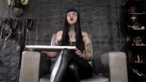 Snapshot of agata_darkness chatting on May 2026 05:08:01 PM Miss Agata online show from May 2026 05:08:01 PM
