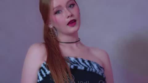 Snapshot of agatafoxley chatting on February 2026 06:35:02 PM AgataFoxley online show from February 2026 06:35:02 PM