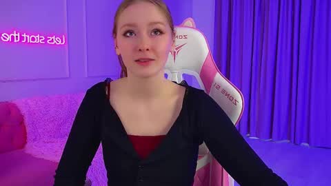 Snapshot of agatafoxley chatting on February 2026 06:22:02 AM AgataFoxley online show from February 2026 06:22:02 AM