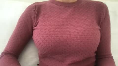 agatha_cb online show from November 2025 11:34:02 AM