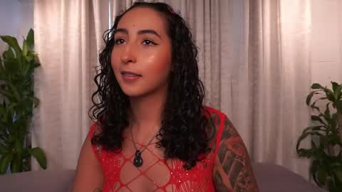 Snapshot of agatha_collinss chatting on May 2026 07:11:01 PM Val inst agatha clls online show from May 2026 07:11:01 PM