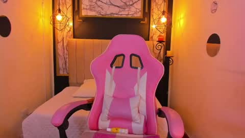 agatha online show from March 2025 12:18:02 AM