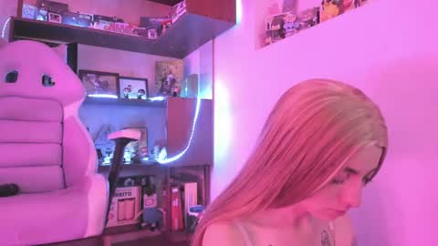 Snapshot of agathaa_ks_ chatting on January 2025 08:11:01 PM Camila 2 online show from January 2025 08:11:01 PM